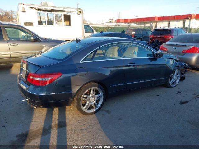 Photo 3 VIN: WDDKJ5GB7BF121852 - MERCEDES-BENZ E 350 