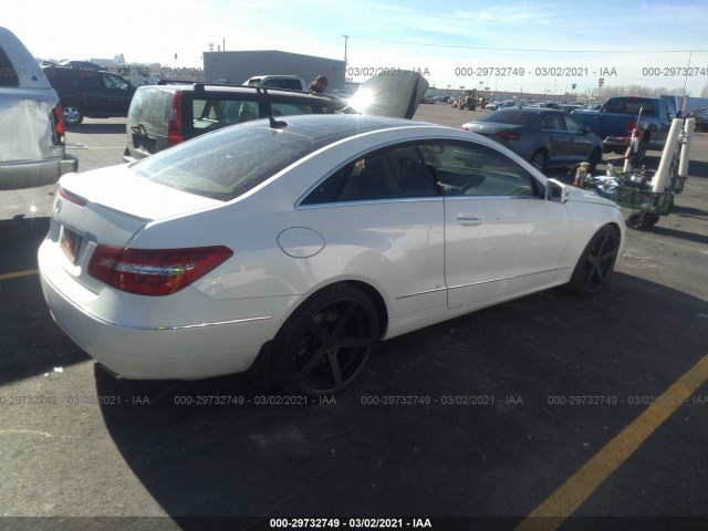 Photo 3 VIN: WDDKJ5GB9BF070273 - MERCEDES-BENZ E-CLASS 