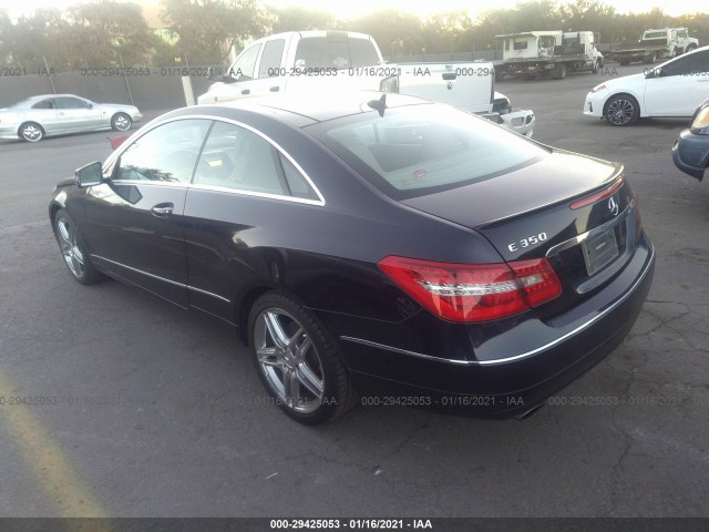 Photo 2 VIN: WDDKJ5GB9BF088756 - MERCEDES-BENZ E-CLASS 