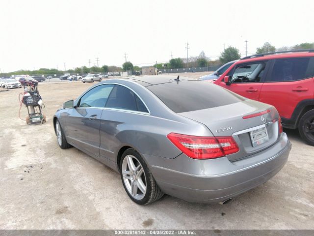 Photo 2 VIN: WDDKJ5GB9BF093634 - MERCEDES-BENZ E-CLASS 