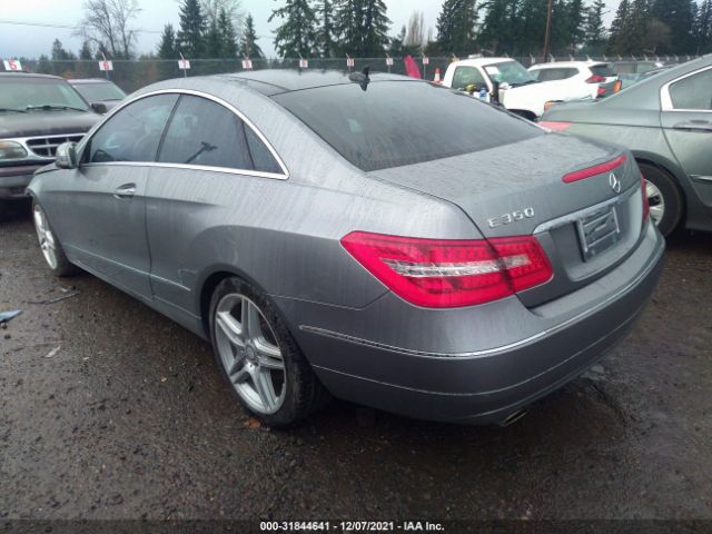 Photo 2 VIN: WDDKJ5GB9BF108035 - MERCEDES-BENZ E-CLASS 