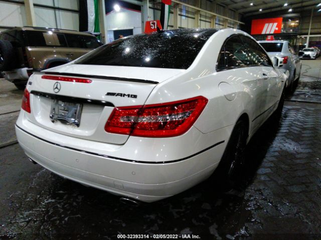 Photo 3 VIN: WDDKJ5KB2DF192483 - MERCEDES-BENZ E-CLASS 