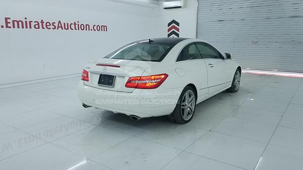 Photo 8 VIN: WDDKJ5KB7CF139955 - MERCEDES-BENZ E350 