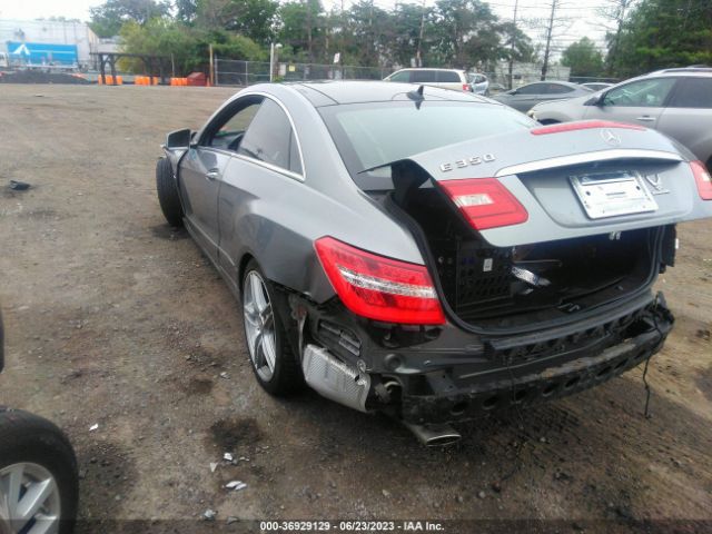 Photo 2 VIN: WDDKJ5KB7CF155332 - MERCEDES-BENZ E-CLASS 