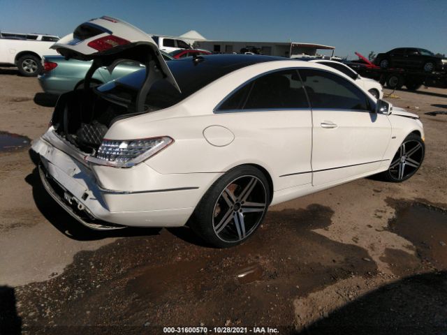 Photo 3 VIN: WDDKJ5KB8CF155601 - MERCEDES-BENZ E-CLASS 