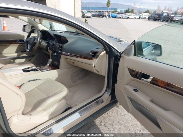 Photo 4 VIN: WDDKJ5KB8CF169420 - MERCEDES-BENZ E 350 