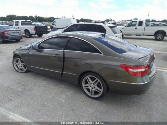 Photo 2 VIN: WDDKJ5KB9CF136281 - MERCEDES-BENZ E-CLASS 