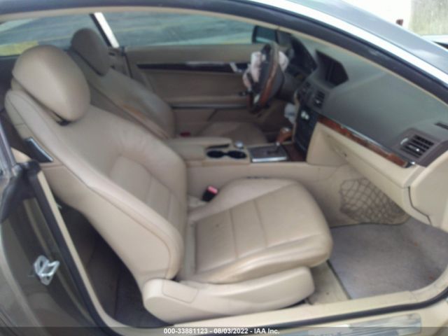 Photo 4 VIN: WDDKJ5KB9CF136281 - MERCEDES-BENZ E-CLASS 