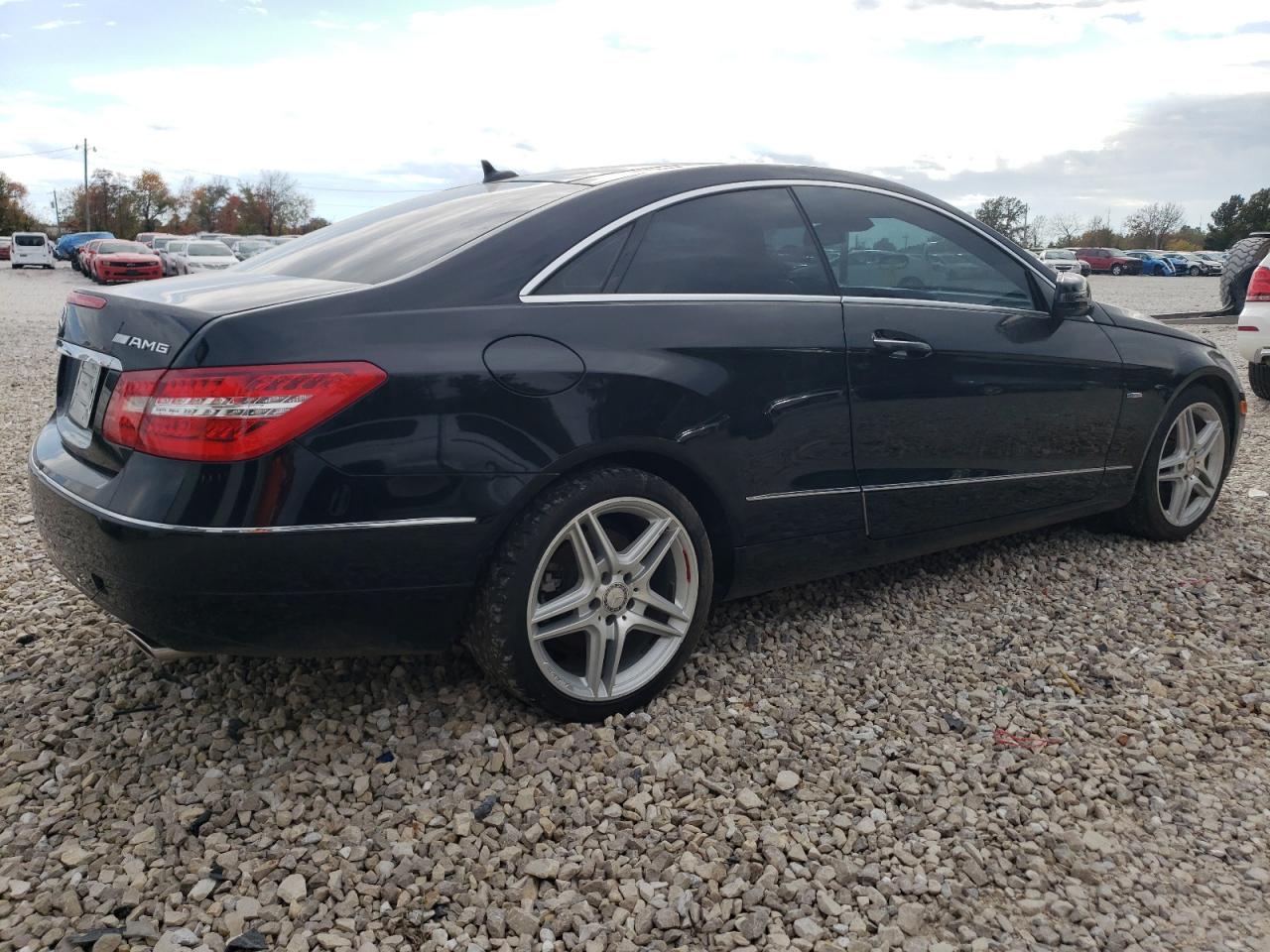 Photo 2 VIN: WDDKJ5KBXCF134233 - MERCEDES-BENZ E 350 