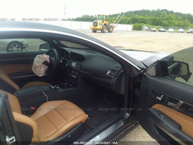 Photo 4 VIN: WDDKJ6FB6GF331955 - MERCEDES-BENZ E-CLASS 