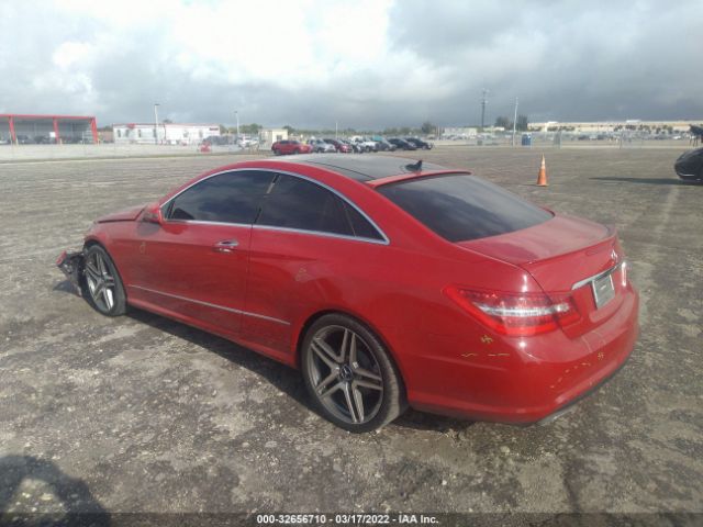 Photo 2 VIN: WDDKJ7CB0AF044161 - MERCEDES-BENZ E-CLASS 