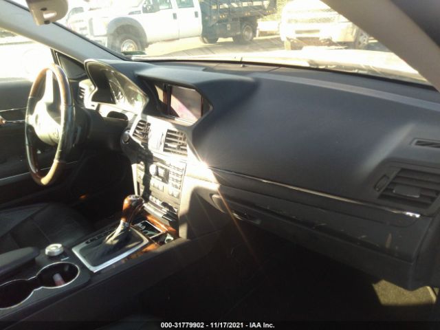 Photo 4 VIN: WDDKJ7CB8AF020593 - MERCEDES-BENZ E-CLASS 