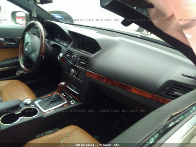 Photo 4 VIN: WDDKJ7CB9AF005097 - MERCEDES-BENZ E-CLASS 