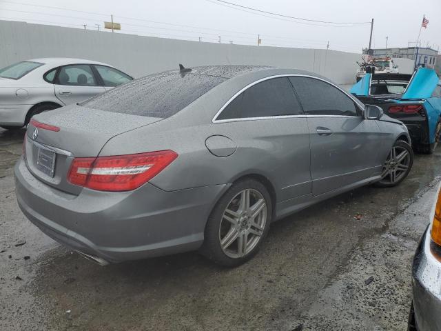 Photo 2 VIN: WDDKJ7CB9AF029920 - MERCEDES-BENZ E 550 