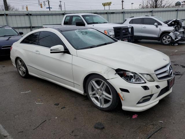 Photo 3 VIN: WDDKJ7CB9BF076754 - MERCEDES-BENZ E 550 