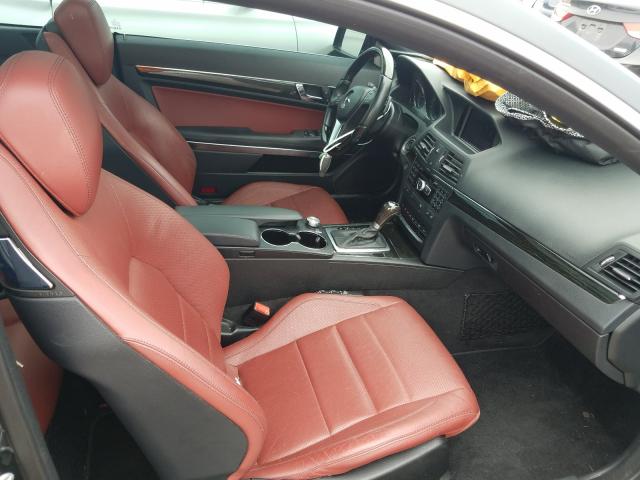 Photo 4 VIN: WDDKJ7DB1DF218385 - MERCEDES-BENZ E 550 