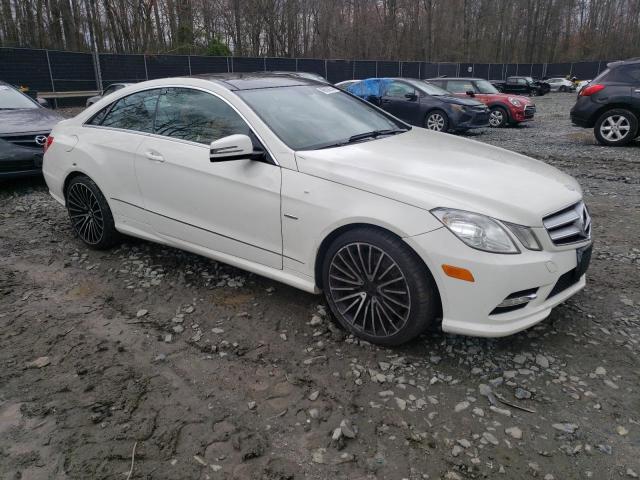 Photo 3 VIN: WDDKJ7DB4CF149318 - MERCEDES-BENZ E-CLASS 