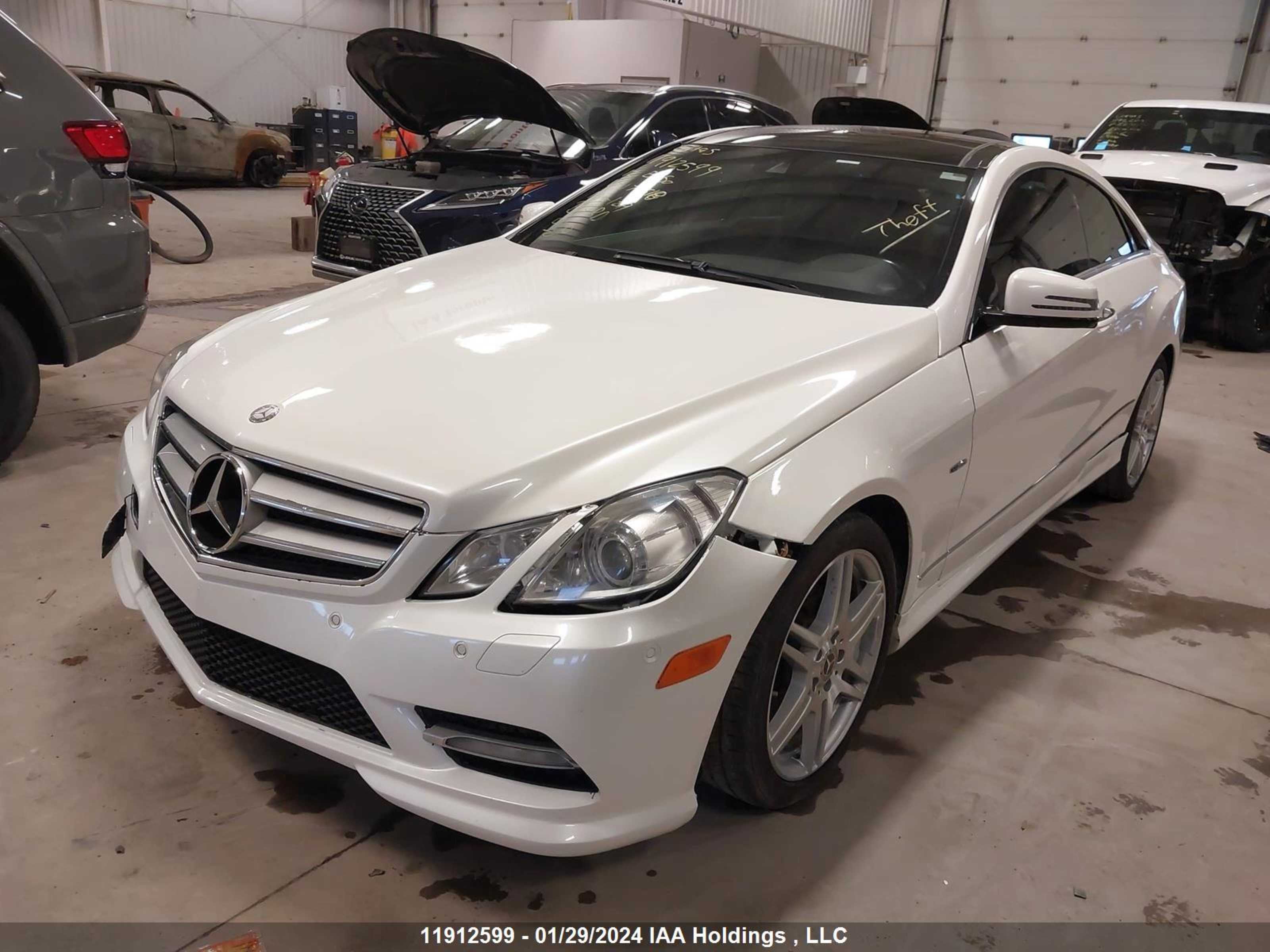 Photo 5 VIN: WDDKJ8JBXCF177618 - MERCEDES-BENZ E-KLASSE 