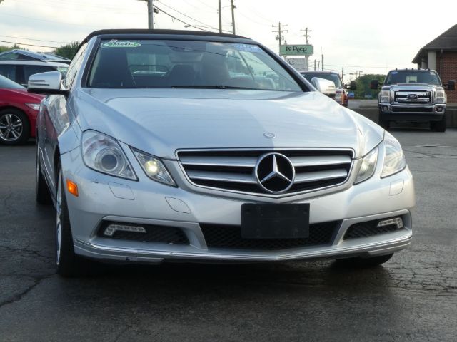 Photo 2 VIN: WDDKK5GF6BF097172 - MERCEDES-BENZ E-CLASS 