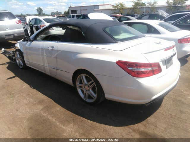 Photo 2 VIN: WDDKK5KF1DF189848 - MERCEDES-BENZ E-CLASS 