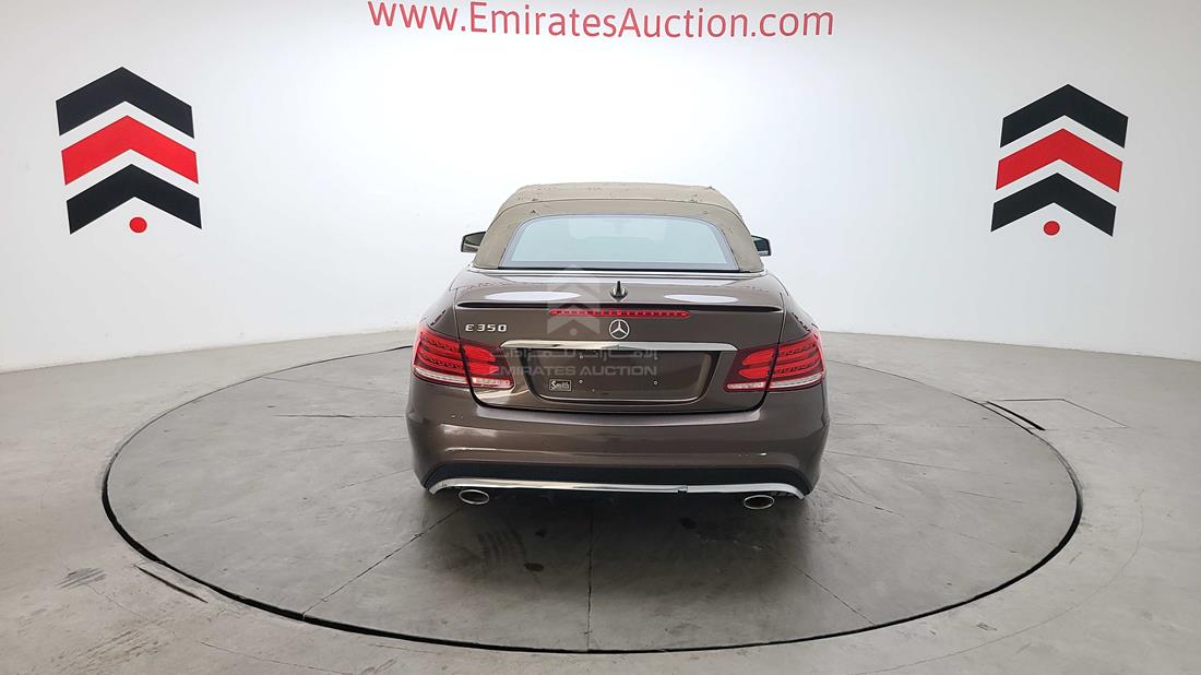 Photo 9 VIN: WDDKK5KF4DF204469 - MERCEDES-BENZ E 350 