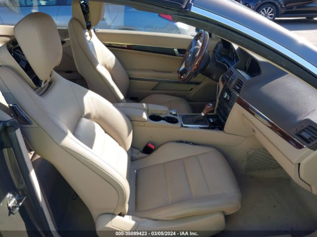 Photo 4 VIN: WDDKK7DF6CF166850 - MERCEDES-BENZ E 550 