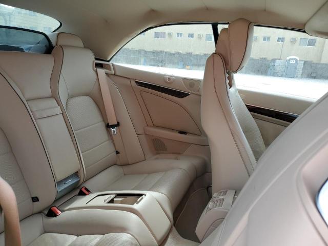 Photo 9 VIN: WDDKK7DF8GF332968 - MERCEDES-BENZ E 550 