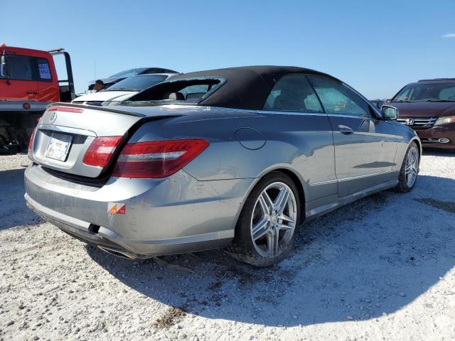 Photo 2 VIN: WDDKK7DF9DF211040 - MERCEDES-BENZ E 550 