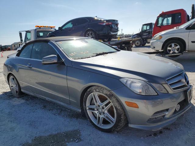 Photo 3 VIN: WDDKK7DF9DF211040 - MERCEDES-BENZ E 550 