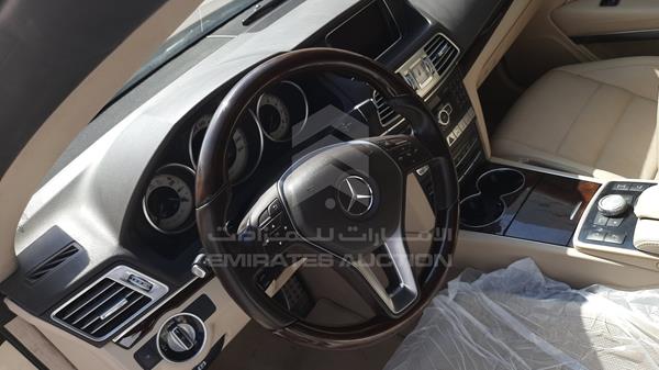 Photo 31 VIN: WDDKK7DFXEF253752 - MERCEDES-BENZ E 550 