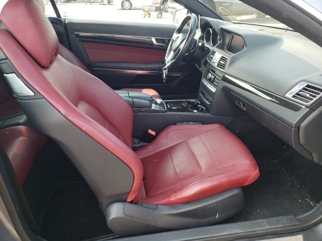 Photo 4 VIN: WDDKK7DFXFF303776 - MERCEDES-BENZ E 550 