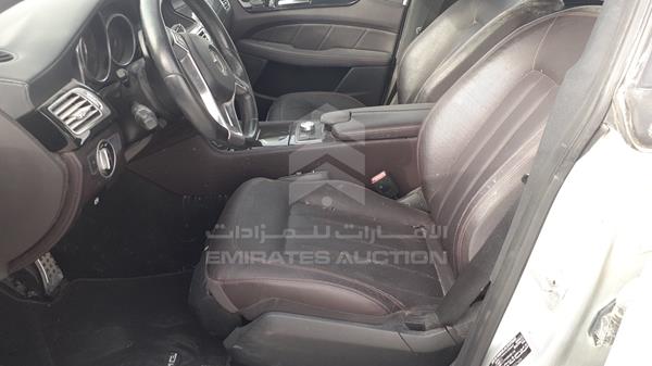 Photo 15 VIN: WDDLJ7DB6CA027609 - MERCEDES-BENZ CLS 500 