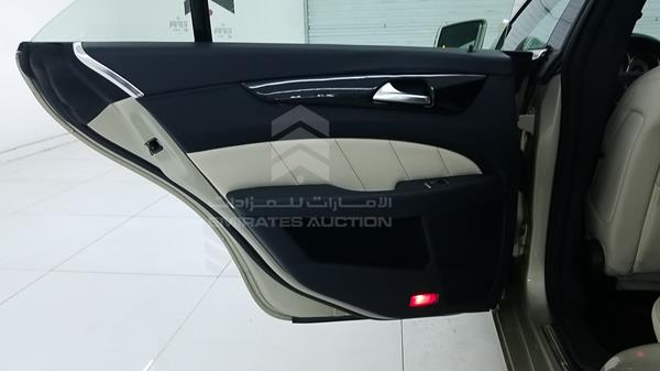 Photo 32 VIN: WDDLJ7DB7CA012472 - MERCEDES-BENZ CLS 550 