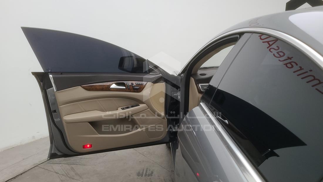 Photo 15 VIN: WDDLJ7DBXCA016290 - MERCEDES CLS 