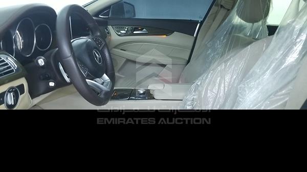 Photo 12 VIN: WDDLJ7DBXFA132805 - MERCEDES-BENZ CL 550 