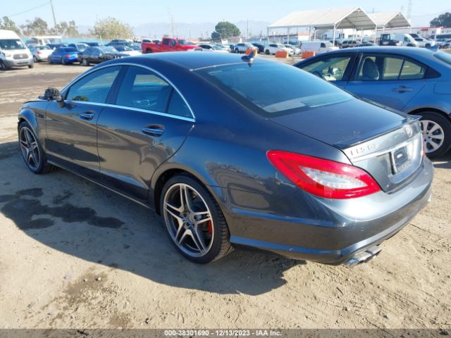 Photo 2 VIN: WDDLJ7EBXDA063982 - MERCEDES-BENZ CLS 63 AMG 