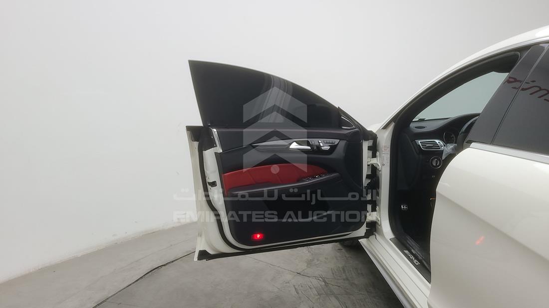 Photo 15 VIN: WDDLJ7GB5FA132125 - MERCEDES CLS 