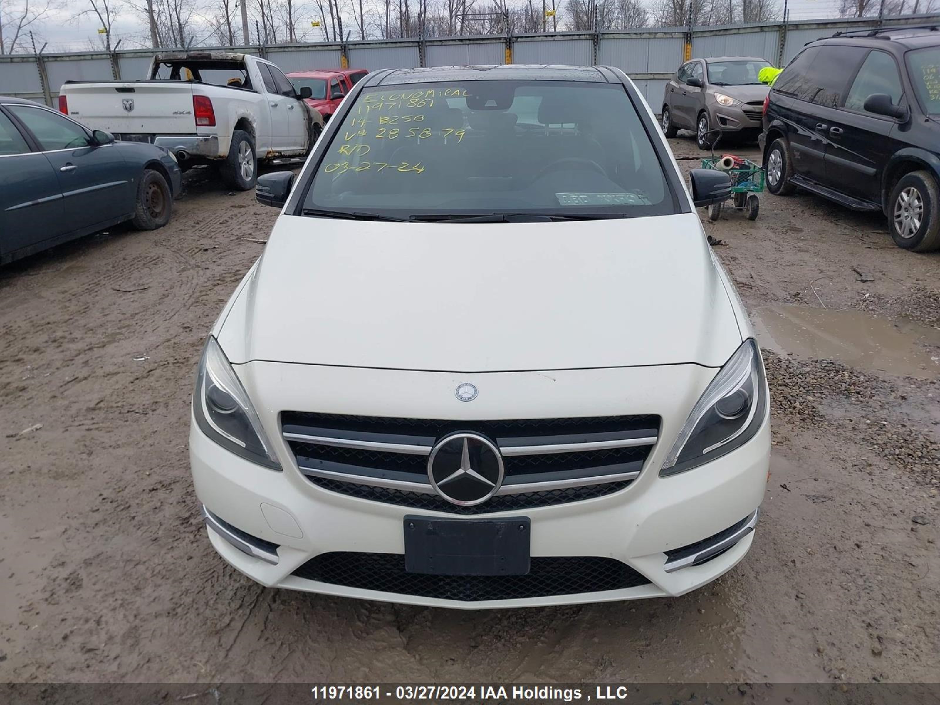 Photo 11 VIN: WDDMH4EB9EJ285879 - MERCEDES-BENZ NULL 