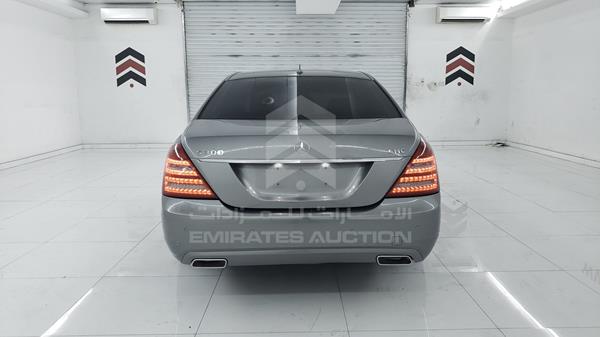 Photo 6 VIN: WDDNG5EB5AA307996 - MERCEDES-BENZ S 300 