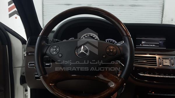 Photo 12 VIN: WDDNG5EB9AA337910 - MERCEDES-BENZ S 300 