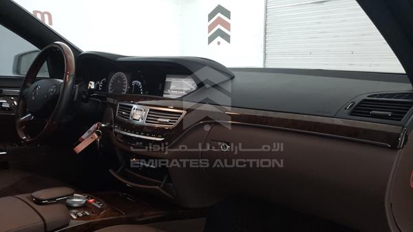 Photo 32 VIN: WDDNG5EB9AA337910 - MERCEDES-BENZ S 300 