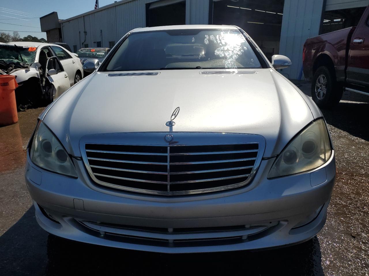 Photo 4 VIN: WDDNG71X07A058402 - MERCEDES-BENZ S 550 