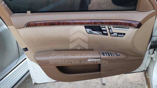 Photo 9 VIN: WDDNG71X28A226011 - MERCEDES-BENZ S 500 