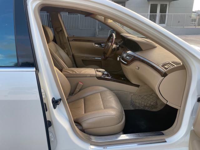 Photo 4 VIN: WDDNG7BB0BA376659 - MERCEDES-BENZ S 550 