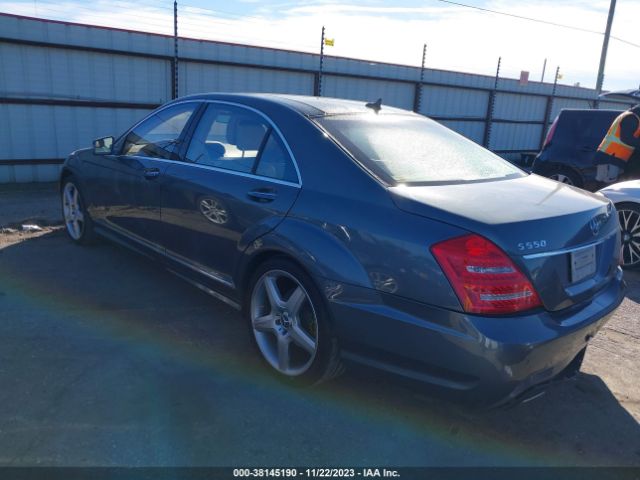 Photo 2 VIN: WDDNG7BB1BA362723 - MERCEDES-BENZ S 550 