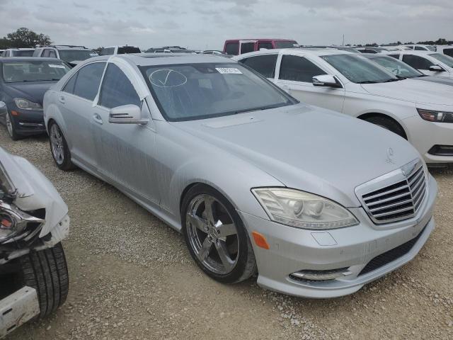 Photo 3 VIN: WDDNG7BB4AA337300 - MERCEDES-BENZ S 550 