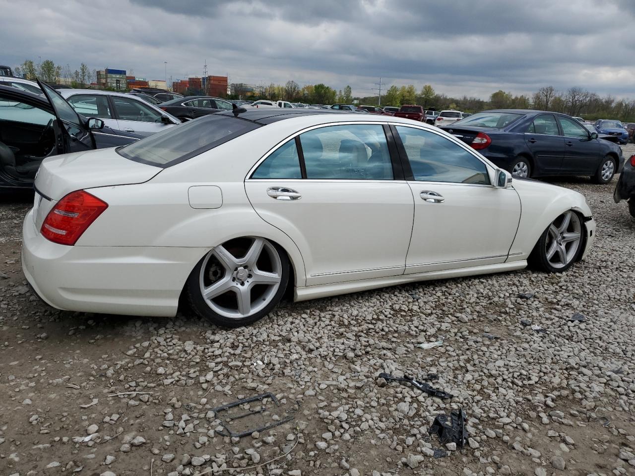 Photo 2 VIN: WDDNG7BB5BA404150 - MERCEDES-BENZ S-KLASSE 