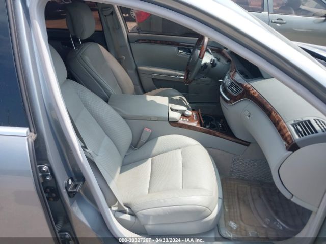 Photo 4 VIN: WDDNG7BB7AA313900 - MERCEDES-BENZ S 550 