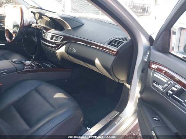 Photo 4 VIN: WDDNG7BB7BA407132 - MERCEDES-BENZ S 550 