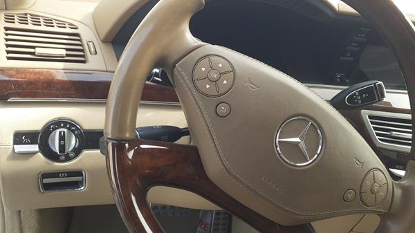 Photo 9 VIN: WDDNG7BB8AA335128 - MERCEDES-BENZ S500 